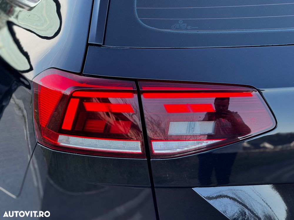 Volkswagen Passat 2.0 TDI SCR DSG Conceptline - 16