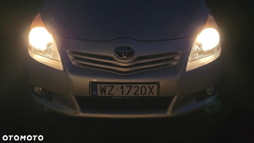 Toyota Verso 1.8 Sol 7os - 27