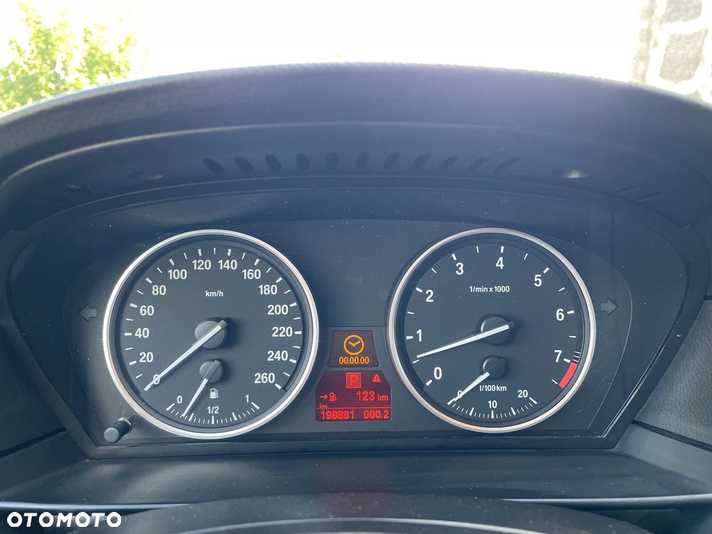 BMW Seria 5 - 29