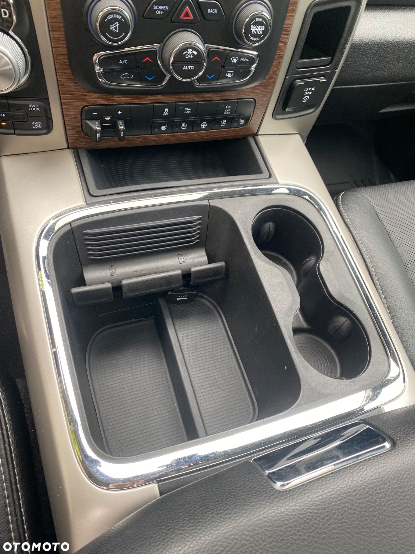 Dodge RAM 1500 5.7 4x4 - 19
