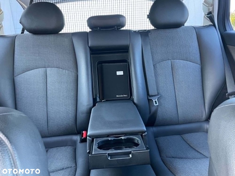 Mercedes-Benz Klasa E 220 CDI Automatik Avantgarde - 40