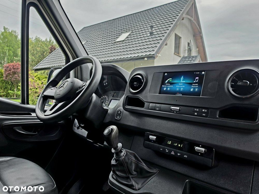 Mercedes-Benz Sprinter - 7