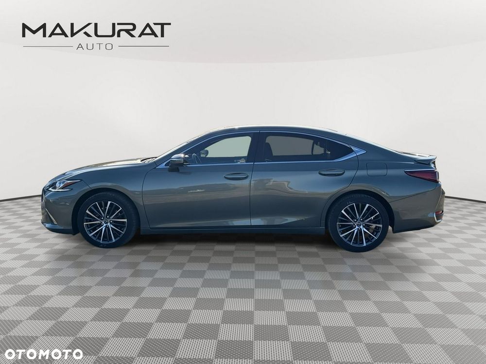 Lexus ES - 10