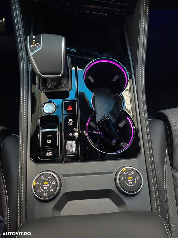 Volkswagen Touareg V6 TDI 4MOTION R-Line - 34