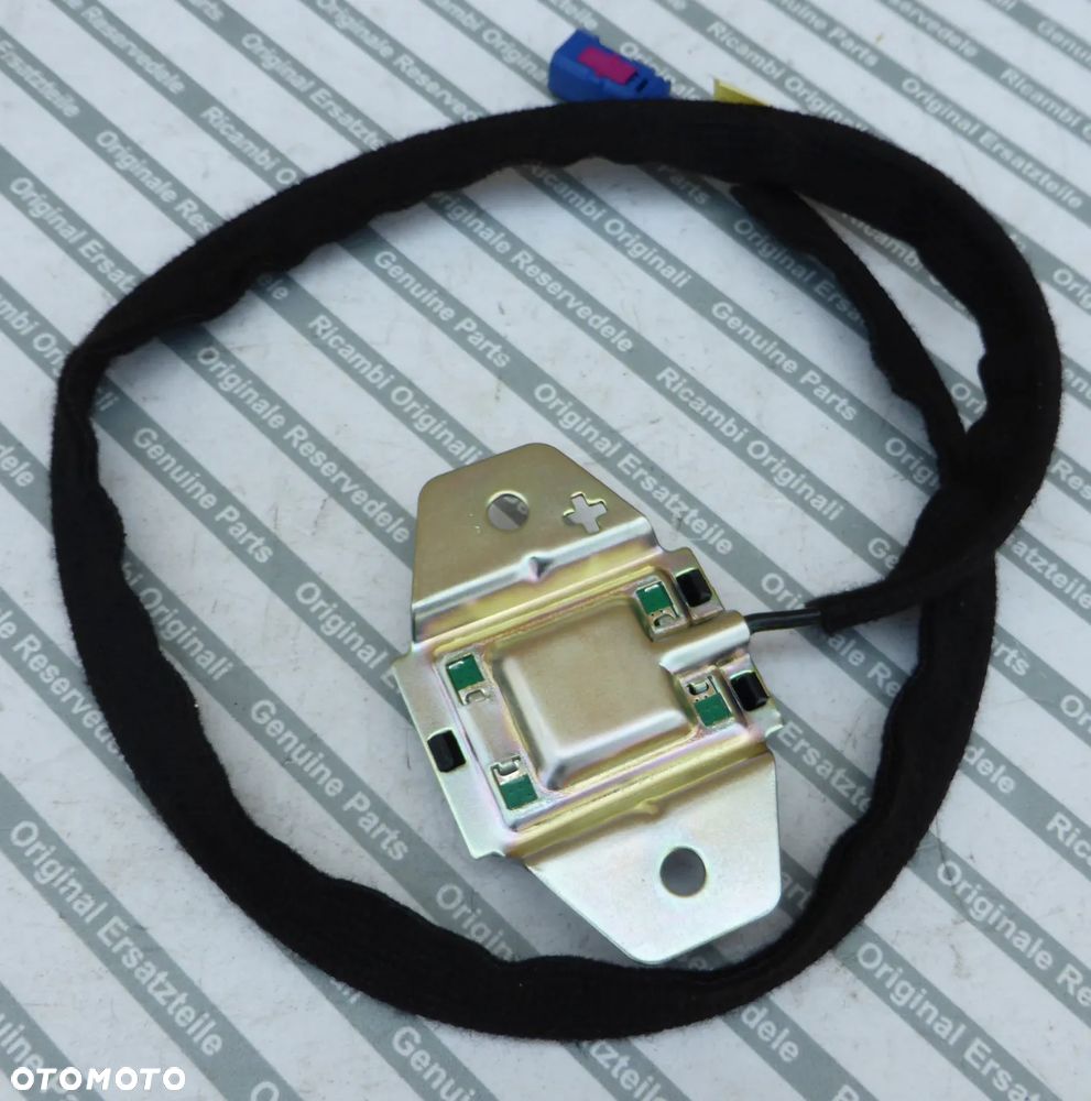 ANTENA GPS MOPAR 520342680 - 4