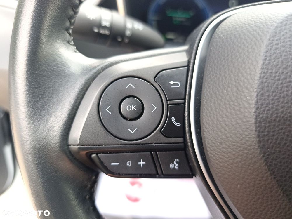 Toyota Corolla 1.8 Hybrid Comfort - 23