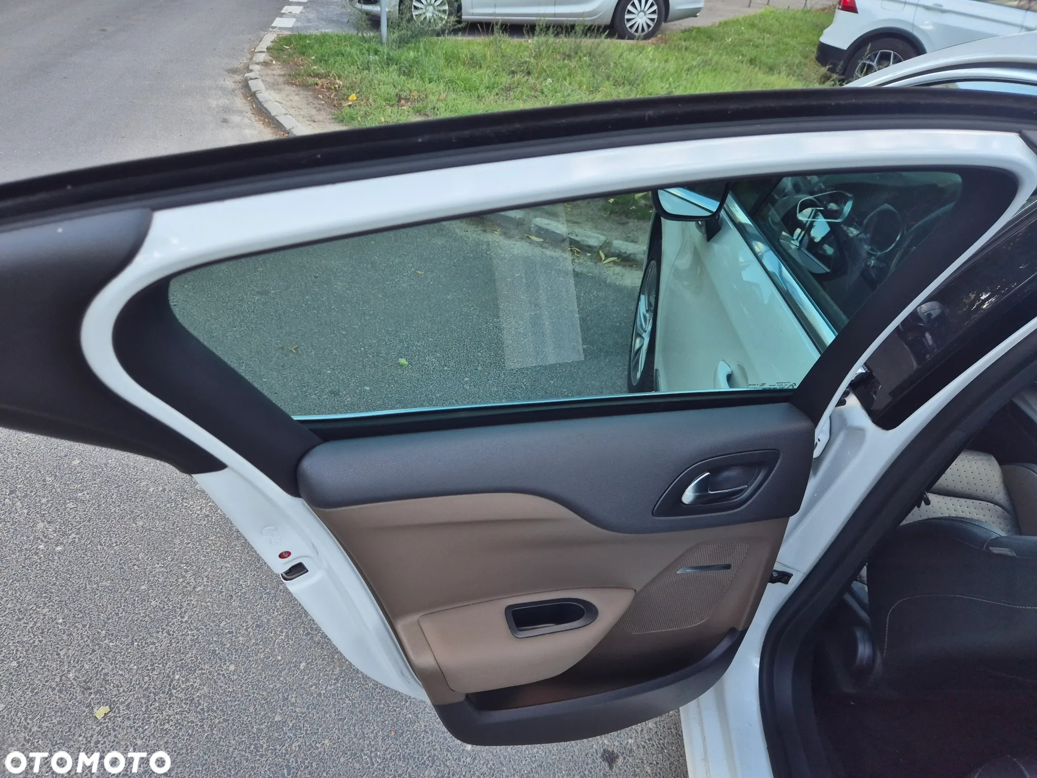 Citroën DS4 1.6 THP SoChic MCP - 24