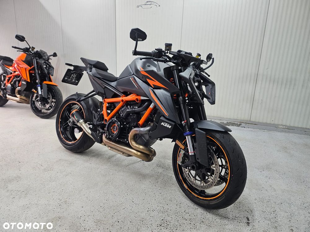 KTM Super Duke 1350 - 11