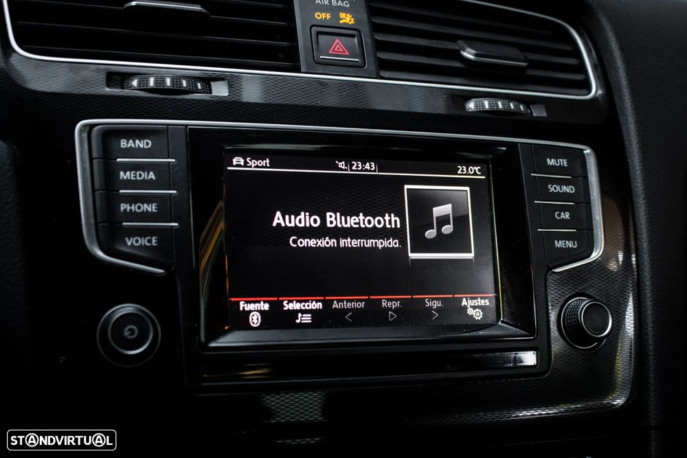 VW Golf 2.0 TSi GTi DSG - 41