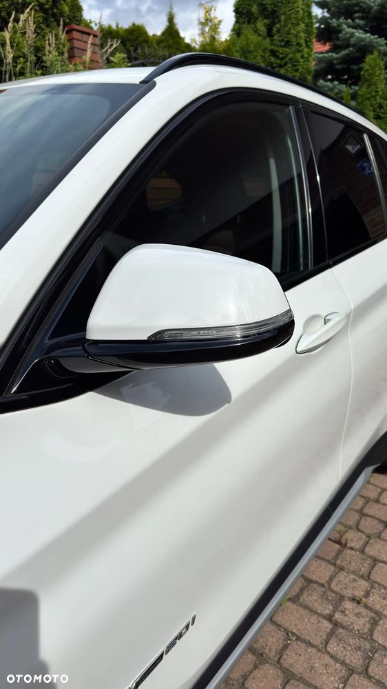BMW X1 xDrive20i xLine - 16