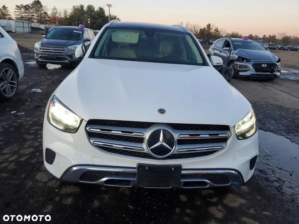 Mercedes-Benz GLC 300 4-Matic - 5