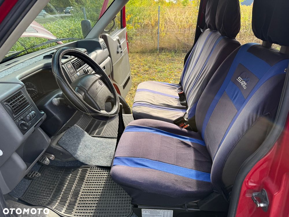 Volkswagen Transporter - 8
