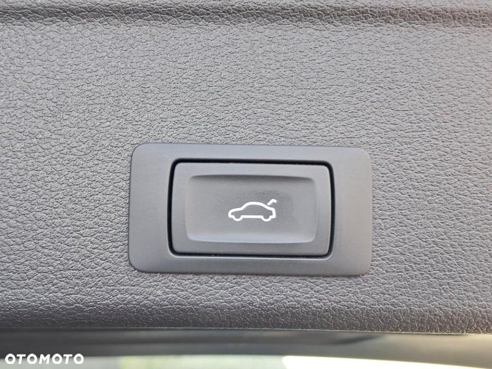 Audi A4 Avant - 33
