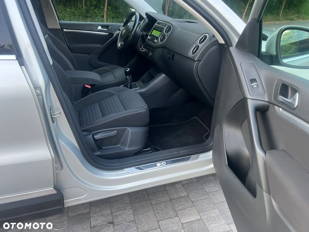 Volkswagen Tiguan 2.0 TDI DPF BlueMotion Technology Cup Sport & Style - 16