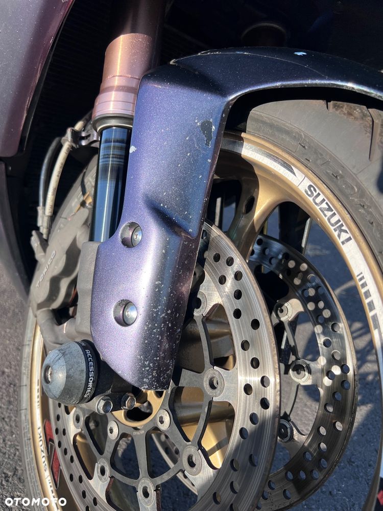 Suzuki GSX-R - 6