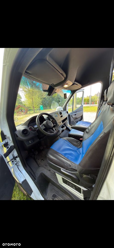 Mercedes-Benz Sprinter - 9