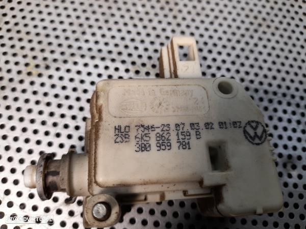 Motor Fecho Mala Seat Cordoba (6K2) - 5