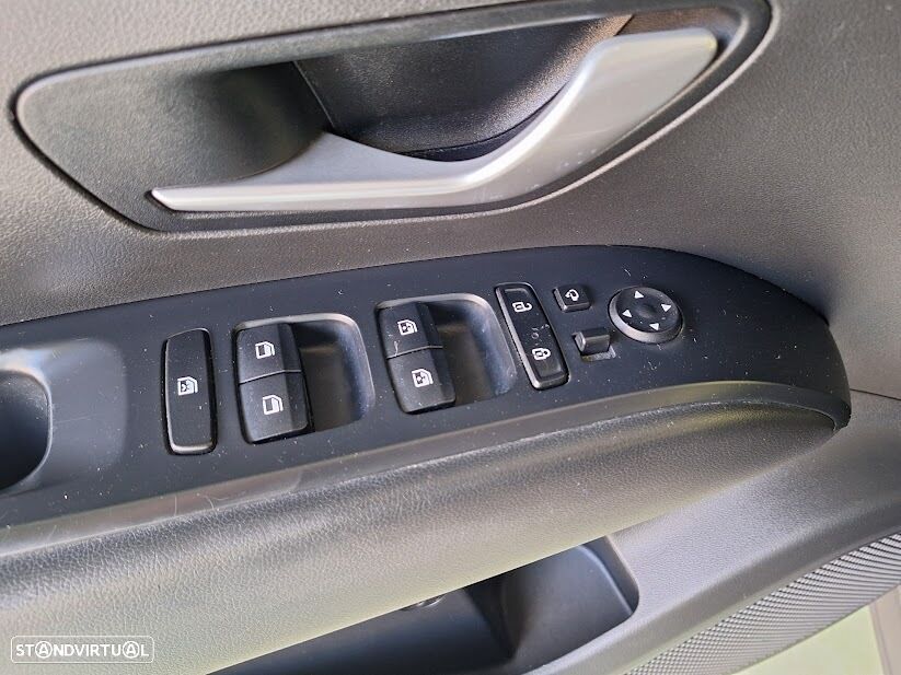 Hyundai Tucson 1.6 CRDi Premium - 11