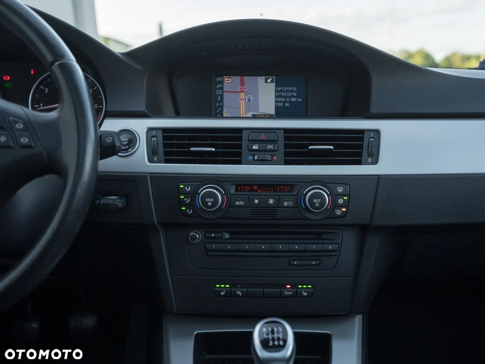 BMW Seria 3 318i Edition Lifestyle - 24