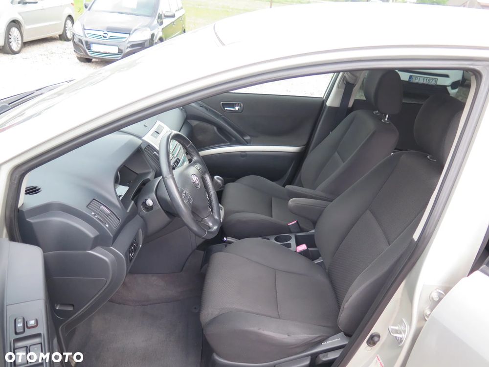 Toyota Corolla Verso 1.8 Sol + 7os MM - 15