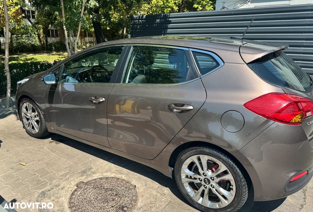 Kia Ceed 1.6 GDI DCT Platinum Edition - 6