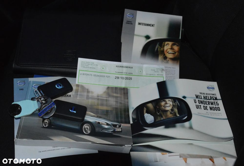 Volvo V40 - 38