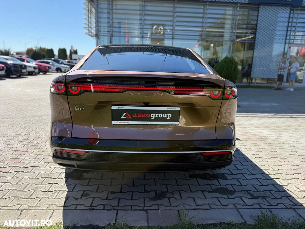 Mazda 6e - 6