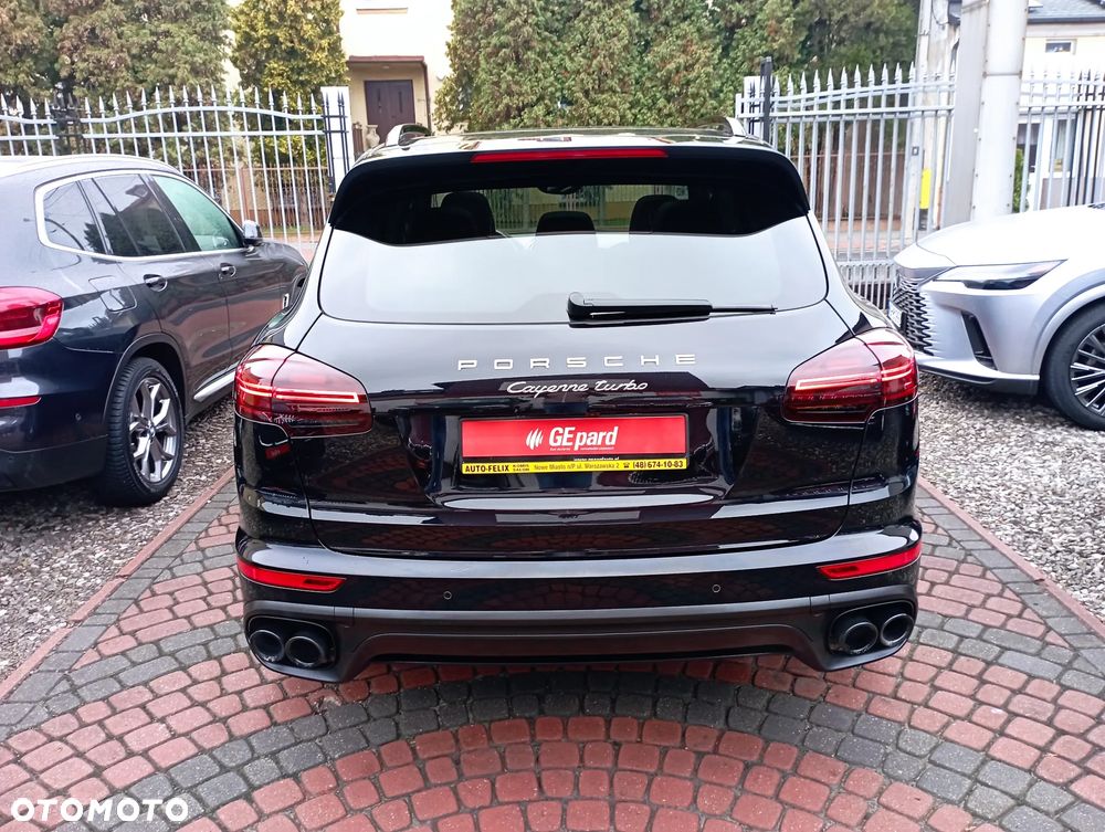 Porsche Cayenne Turbo - 5