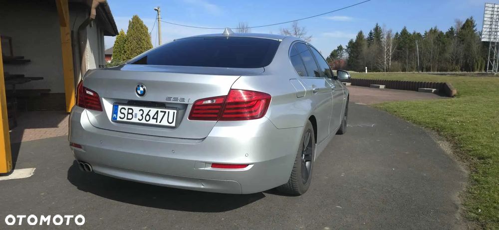 BMW Seria 5 528i Luxury Line - 8