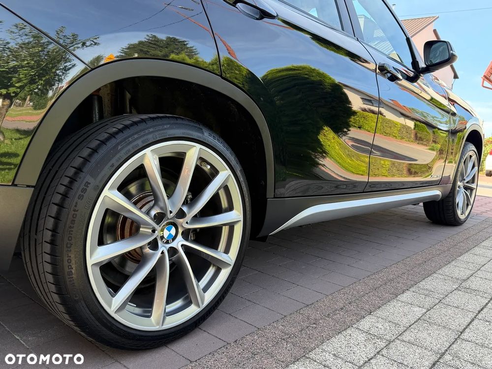 BMW X1 xDrive18d xLine - 17
