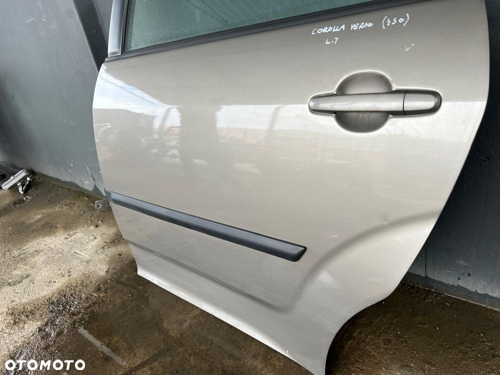 Drzwi lewy tył Toyota Corolla Verso II (4S0) - 3
