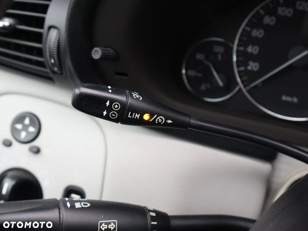 Mercedes-Benz Klasa C 160 Kompressor Sportcoupe Automatik - 16