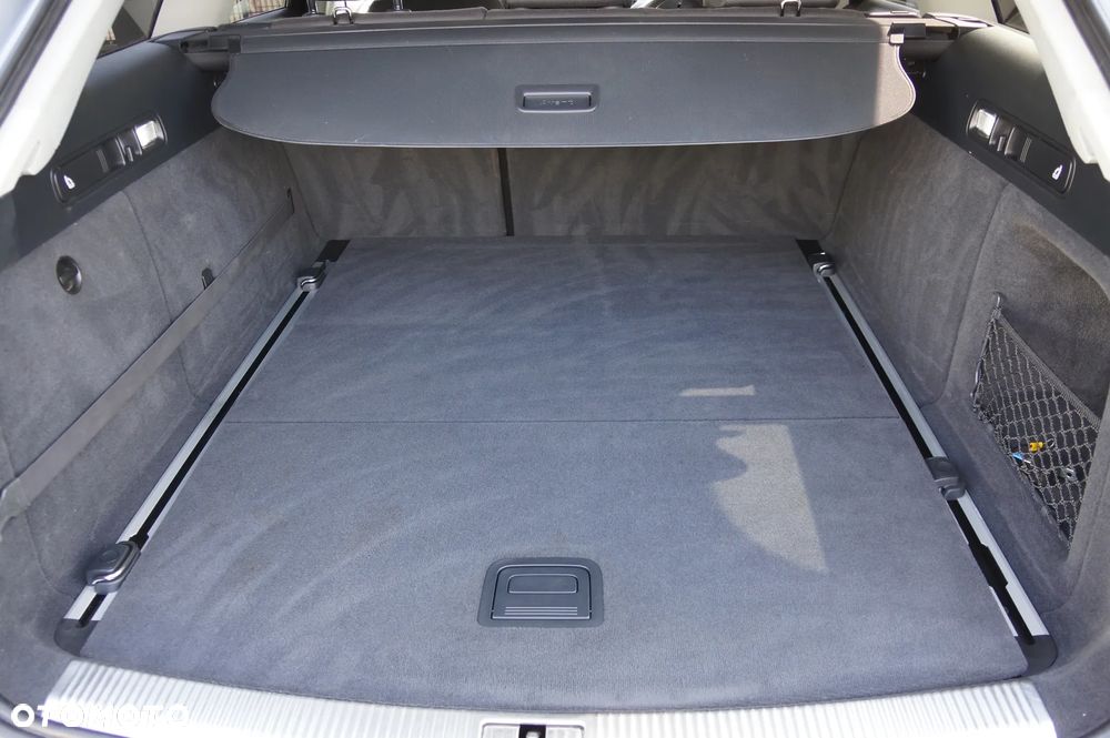 Audi A6 Avant 2.0 TDI quattro S tronic - 31