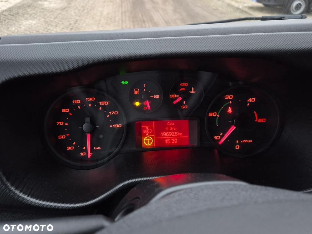 Iveco Daily 50C15 / 35C15 3.0HPi, kontener 8PAL, Winda 750KG - 14