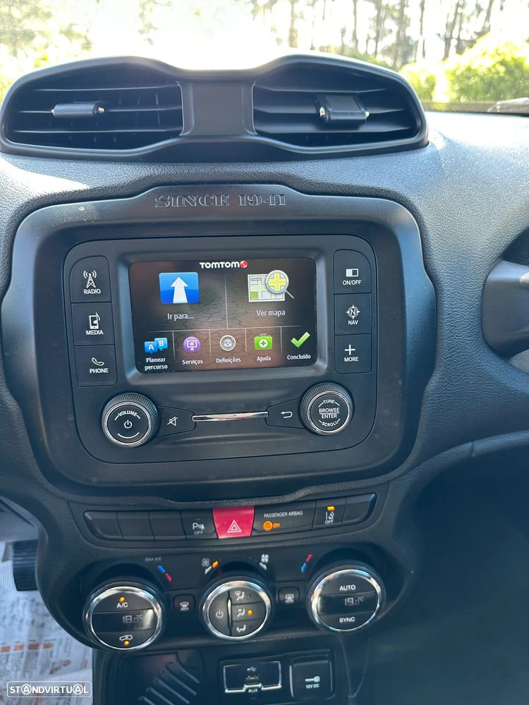 Jeep Renegade 1.6 MJD SkyEdition - 19