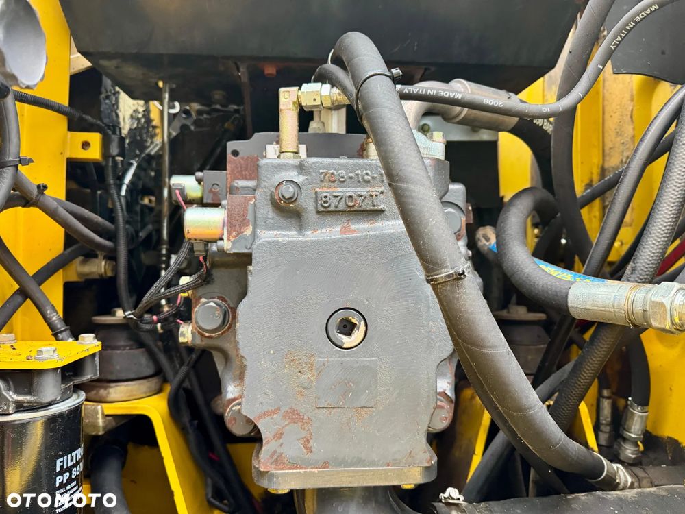 Komatsu PW160-7E0 - 7