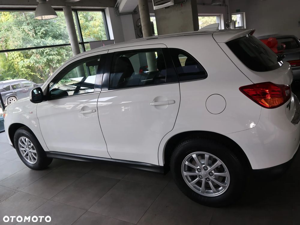 Mitsubishi ASX - 9