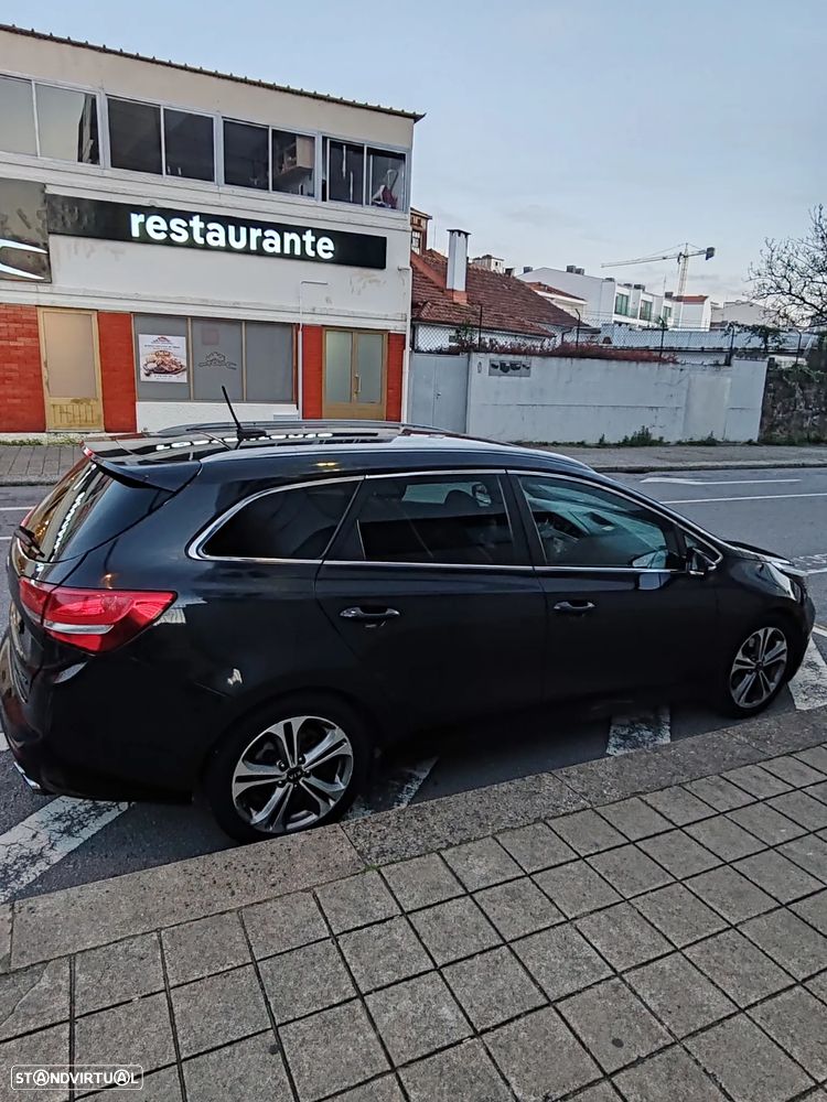 Kia Ceed SW 1.6 CRDi GT Line - 4