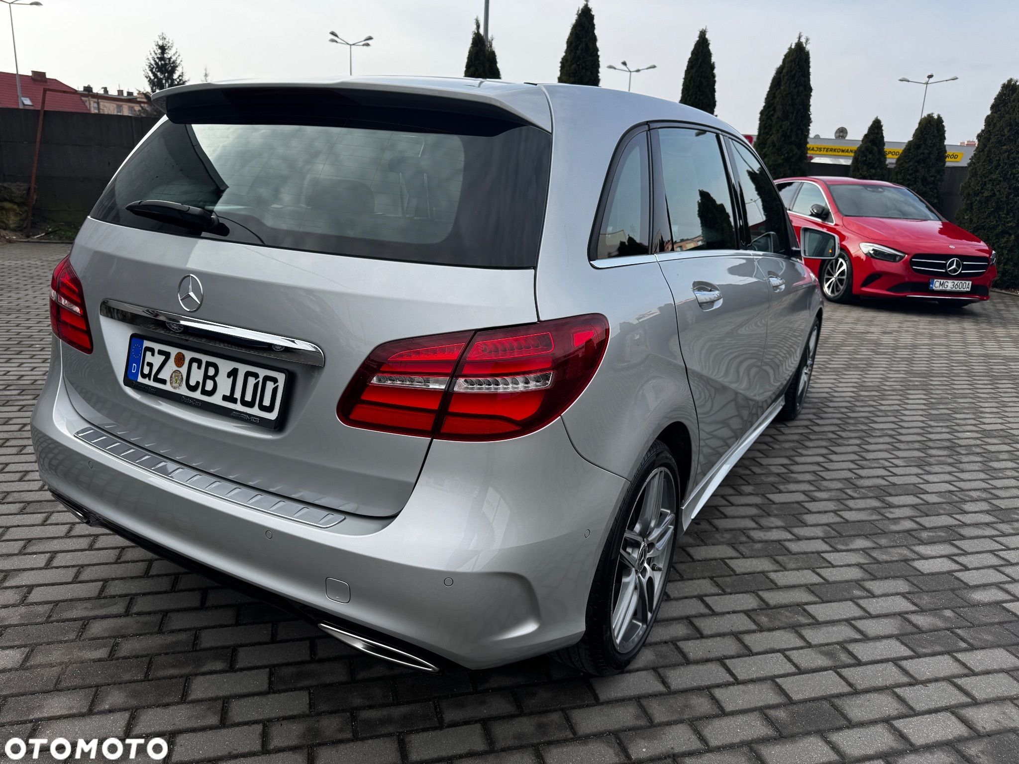 Mercedes-Benz Klasa B 220 4-Matic AMG Line - 7