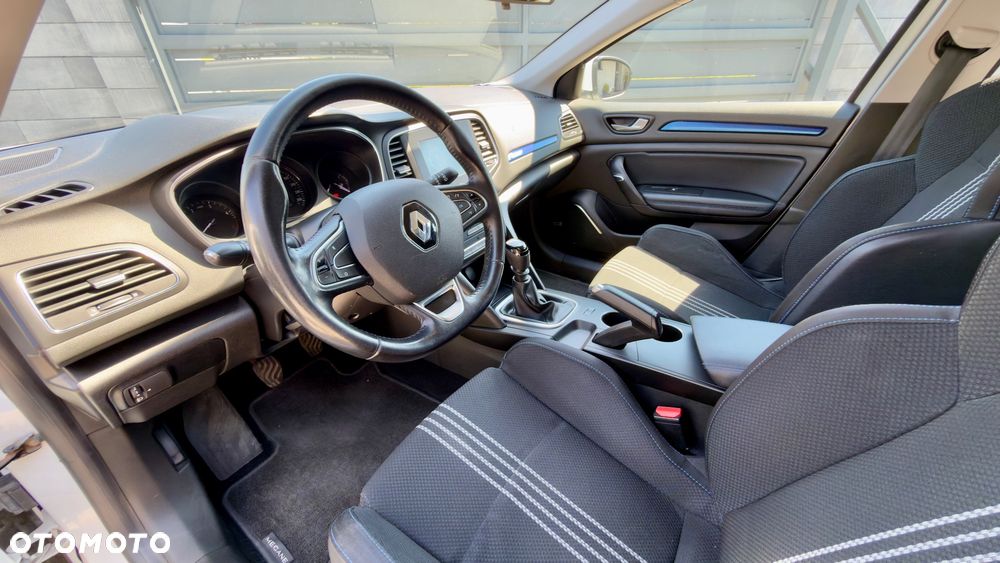 Renault Megane 1.5 Blue dCi GT Line - 11
