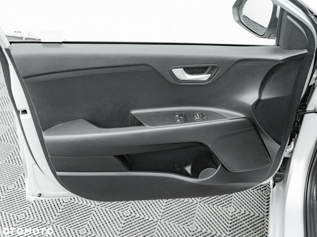 Kia Rio 1.2 M - 13