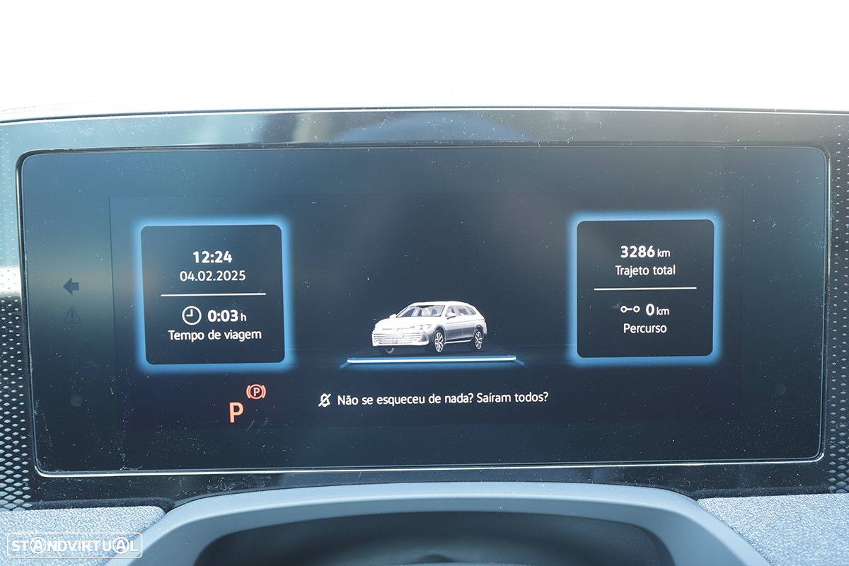 VW Passat Variant 1.5 TSI eHybrid DSG - 12
