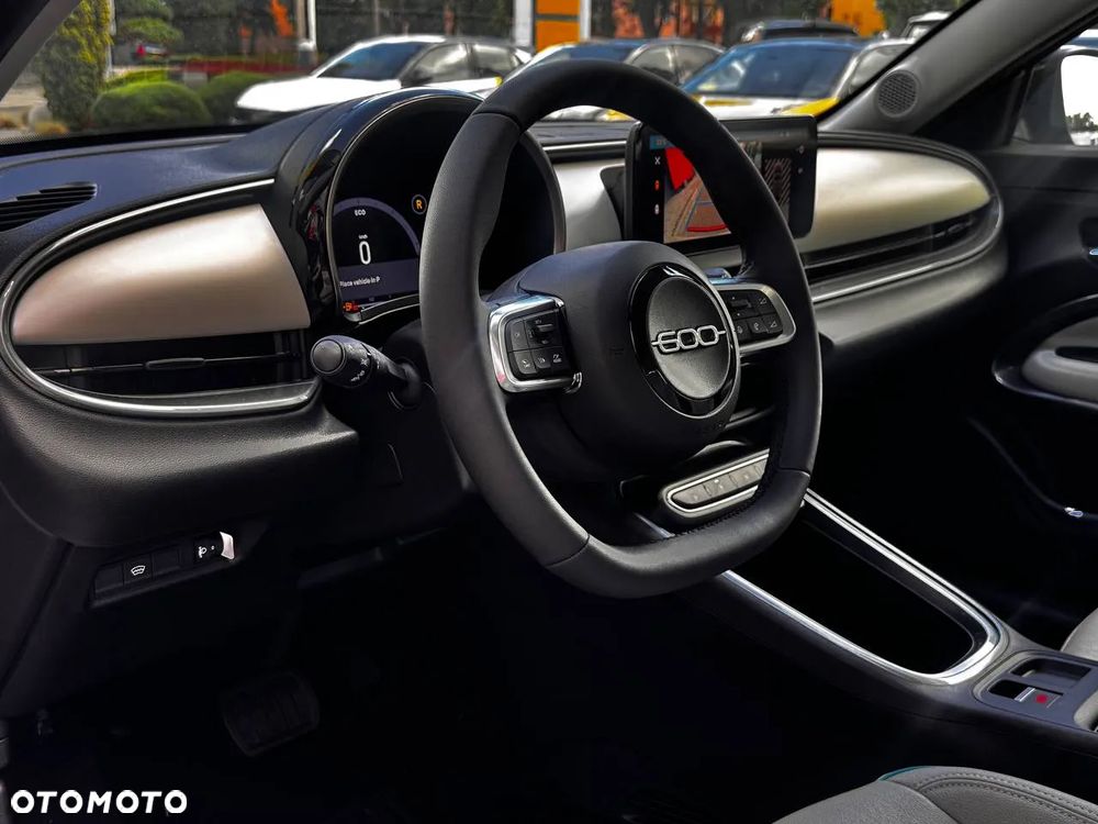 Fiat 600 1.2 Turbo Hybrid La Prima eDCT - 6