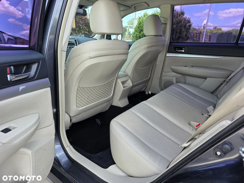 Subaru Outback - 40