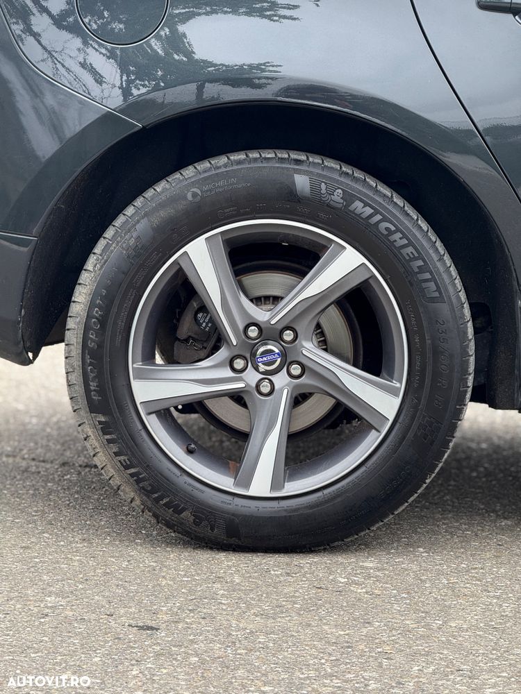 Volvo XC 60 D4AWD Start-Stop R-Design - 13