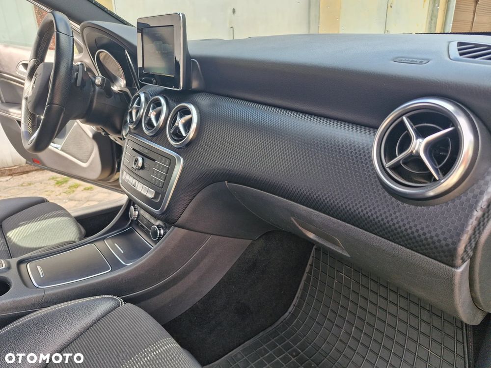 Mercedes-Benz Klasa A 180 d 7G-DCT - 25