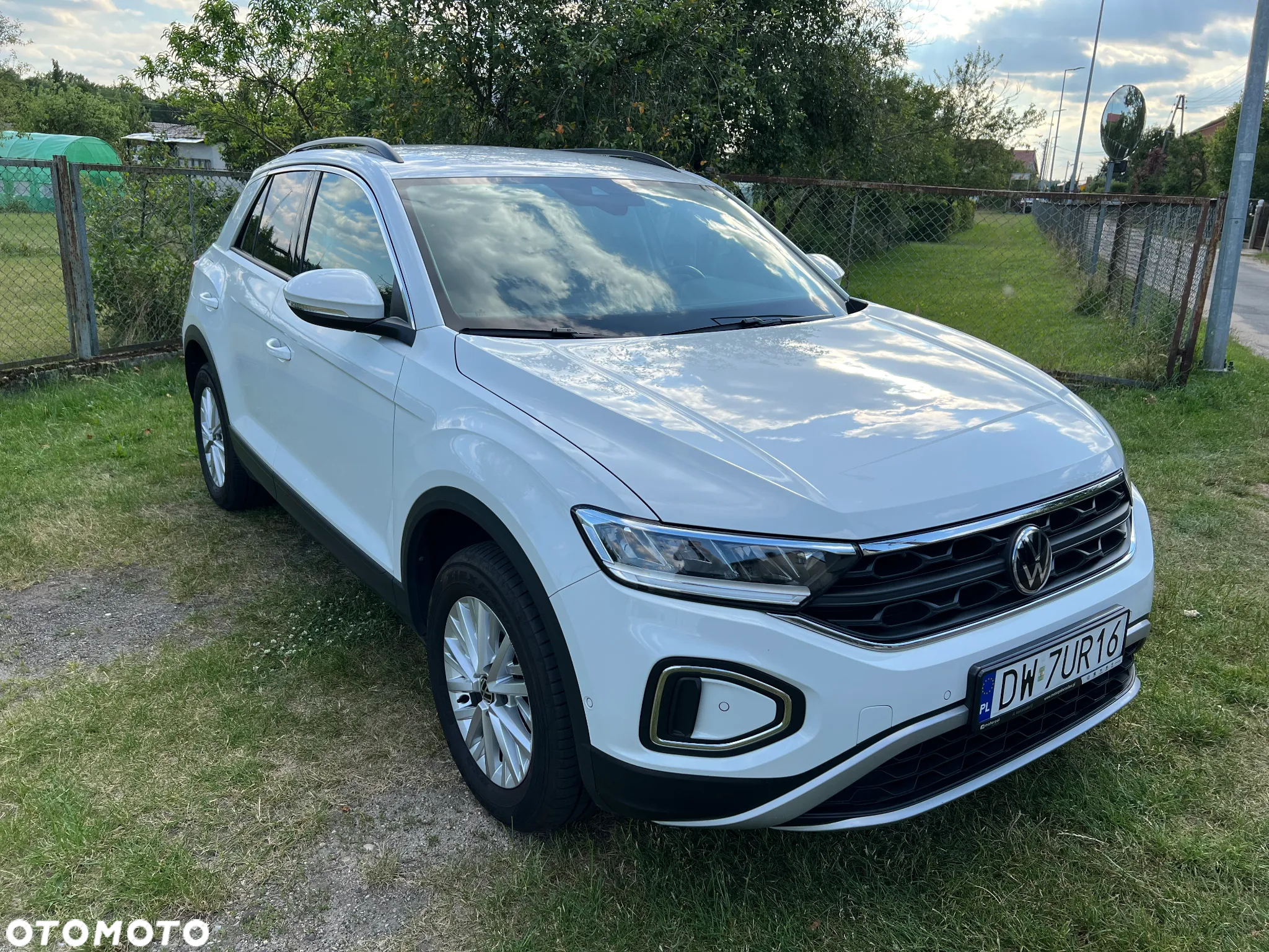 Volkswagen T-Roc 1.5 TSI Life DSG - 2