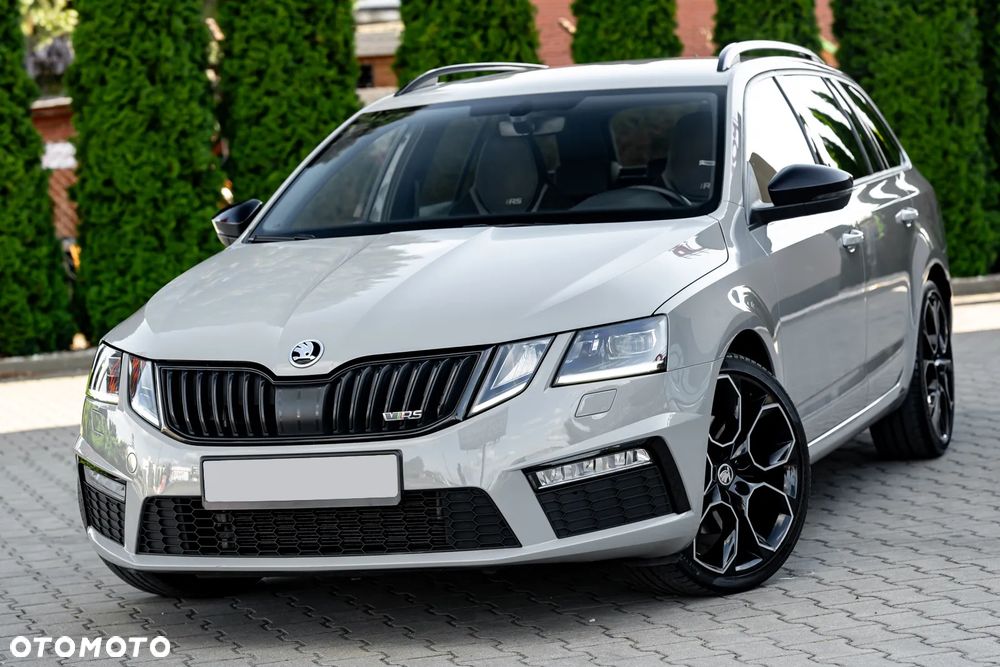 Skoda Octavia 2.0 TDI 4x4 DSG RS - 35