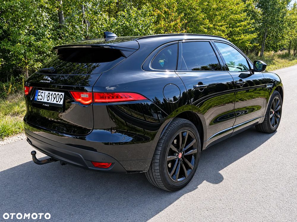 Jaguar F-Pace - 5