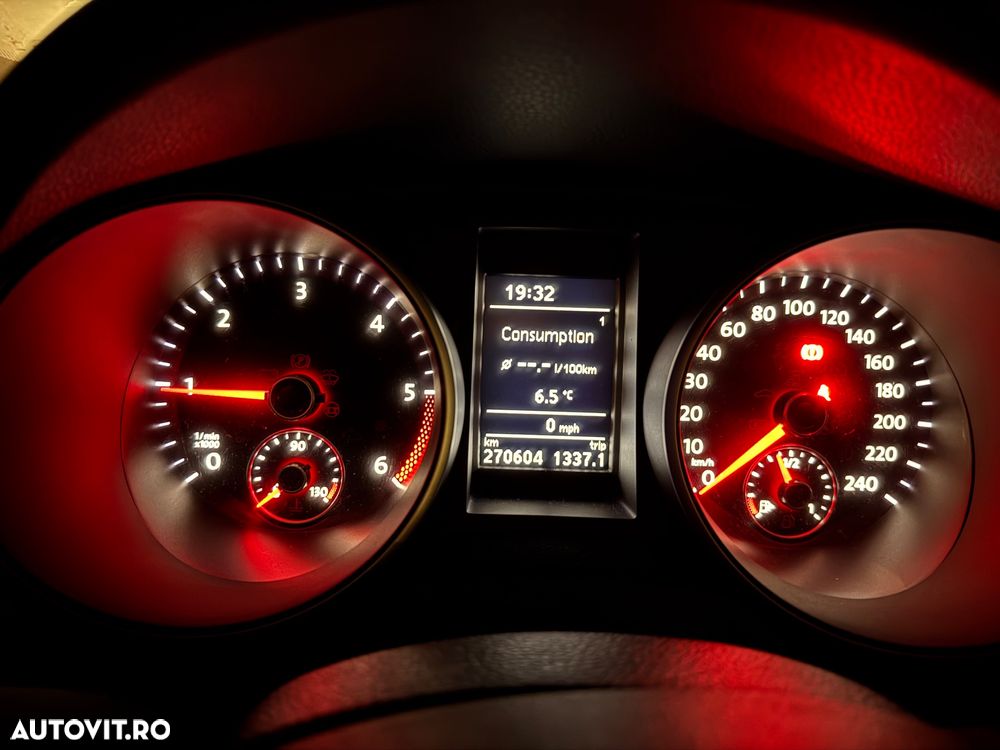 Volkswagen Golf 1.6 TDI DPF BMT Highline - 8